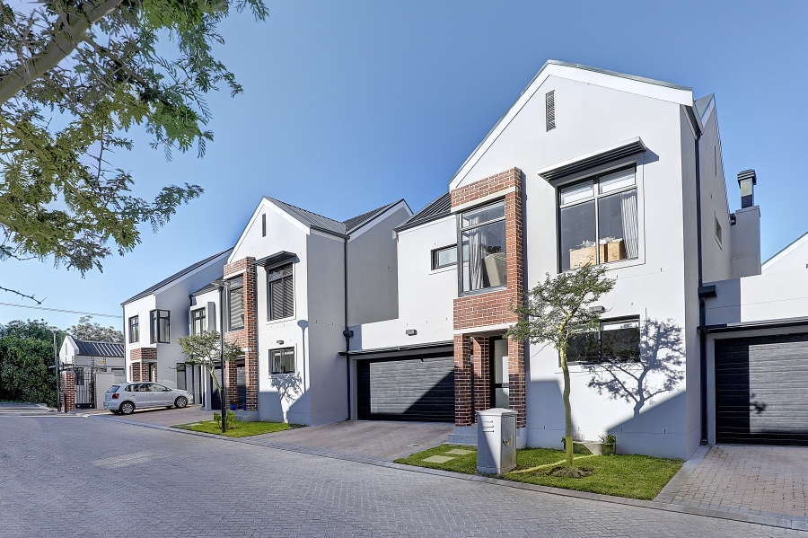 3 Bedroom Property for Sale in Vierlanden Western Cape